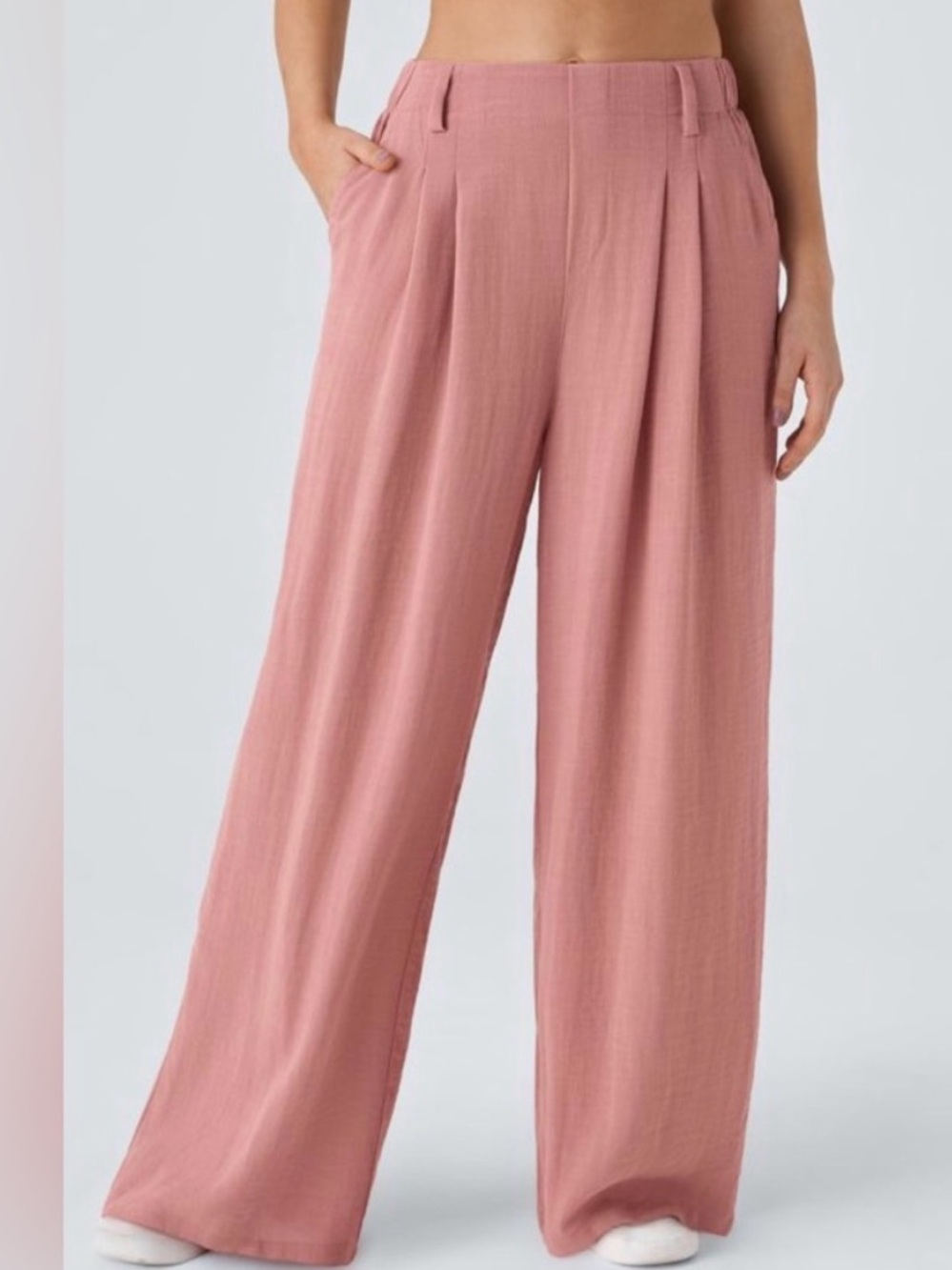 HALARA Wide-Leg Pleated Pants in Dusty Rose